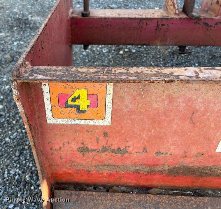 image for item KV9936 Bolens G212 tractor