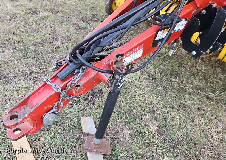 image for item LB9713 2008 New Holland BR7090 round baler