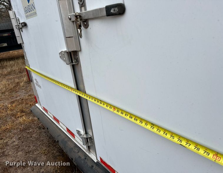 image for item LK9743 2008 4 Star Trailers horse trailer