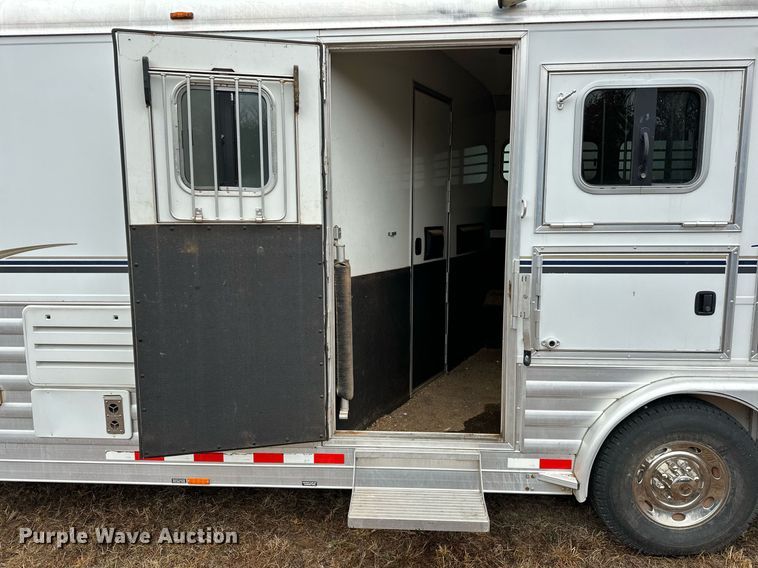 image for item LK9743 2008 4 Star Trailers horse trailer