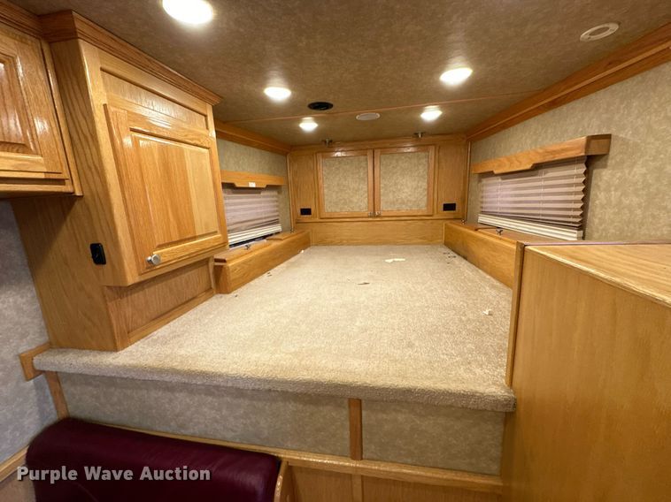 image for item LK9743 2008 4 Star Trailers horse trailer