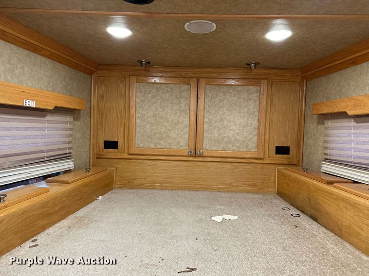 image for item LK9743 2008 4 Star Trailers horse trailer