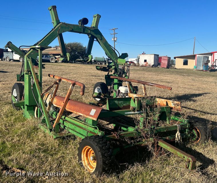 image for item LW9282 Alberta Ag-Industries Ltd. 9100 silage bagger 