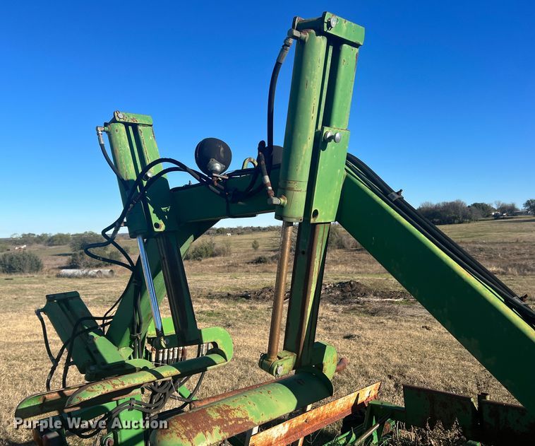 image for item LW9282 Alberta Ag-Industries Ltd. 9100 silage bagger 