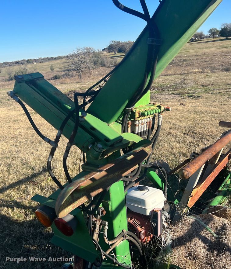 image for item LW9282 Alberta Ag-Industries Ltd. 9100 silage bagger 