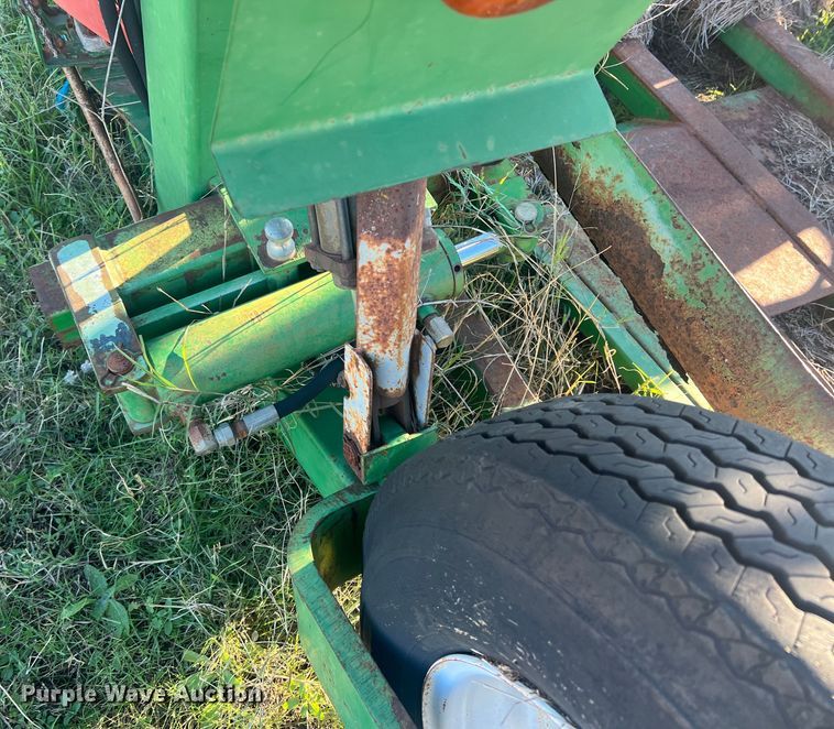 image for item LW9282 Alberta Ag-Industries Ltd. 9100 silage bagger 