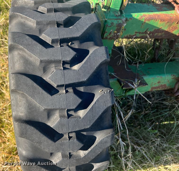 image for item LW9282 Alberta Ag-Industries Ltd. 9100 silage bagger 