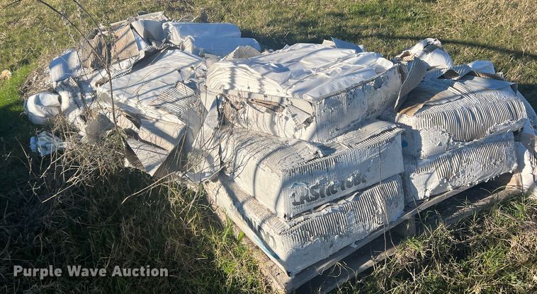 image for item LW9282 Alberta Ag-Industries Ltd. 9100 silage bagger 