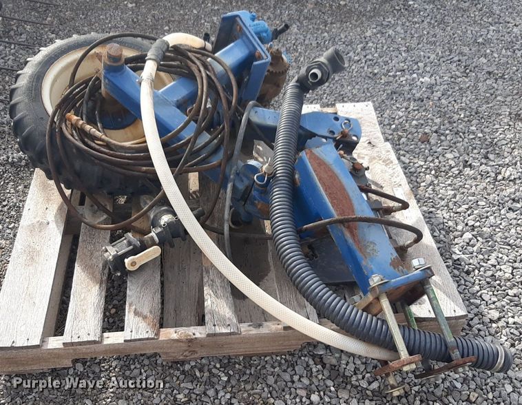 image for item LY9014 John Blue fertilizer pump