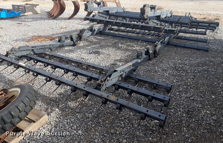 image for item LY9015 (5) sets of 3 row tine harrow bars