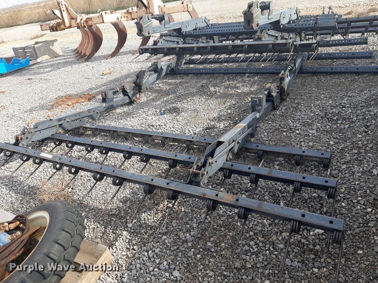 image for item LY9015 (5) sets of 3 row tine harrow bars