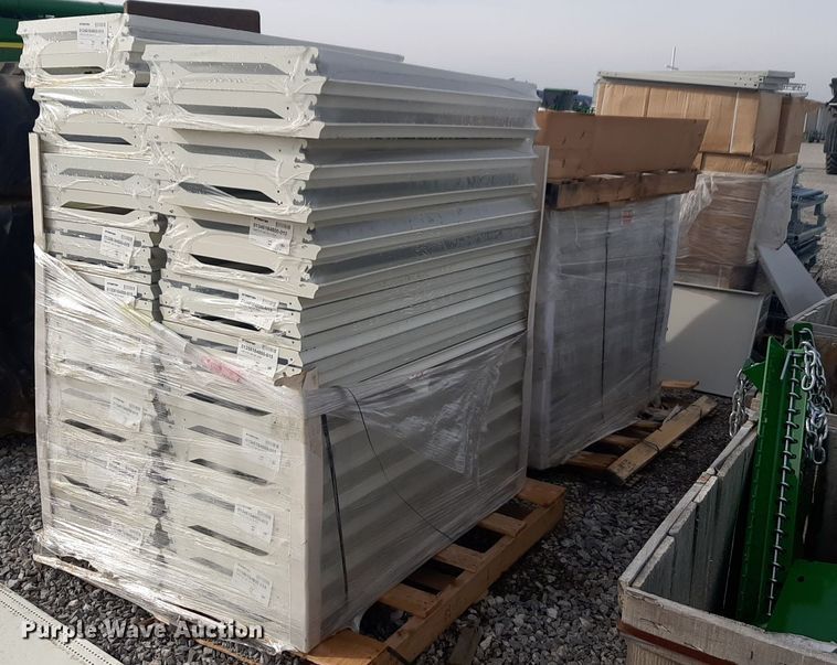 image for item LY9017 (220) metal shelves