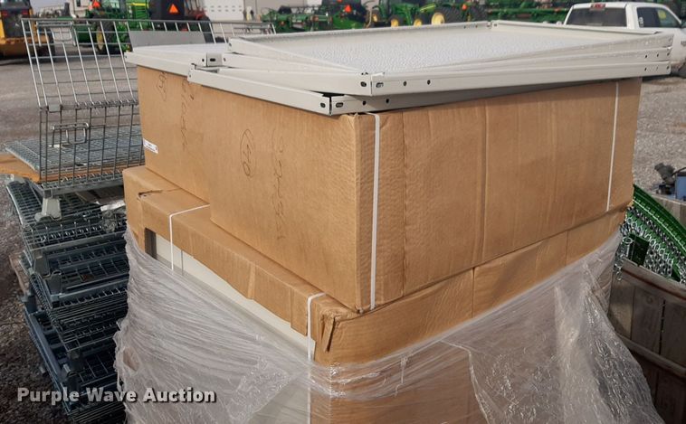 image for item LY9017 (220) metal shelves