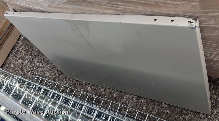 image for item LY9017 (220) metal shelves