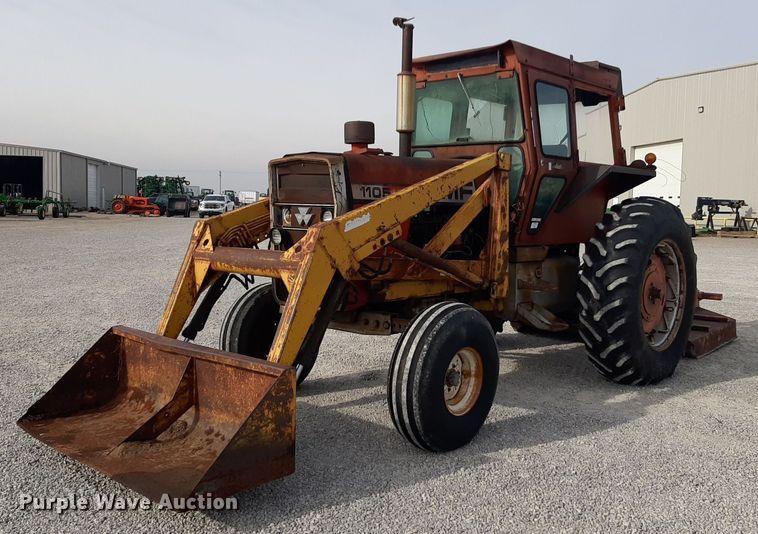 image for item LY9018 1973 Massey Ferguson 1105 tractor