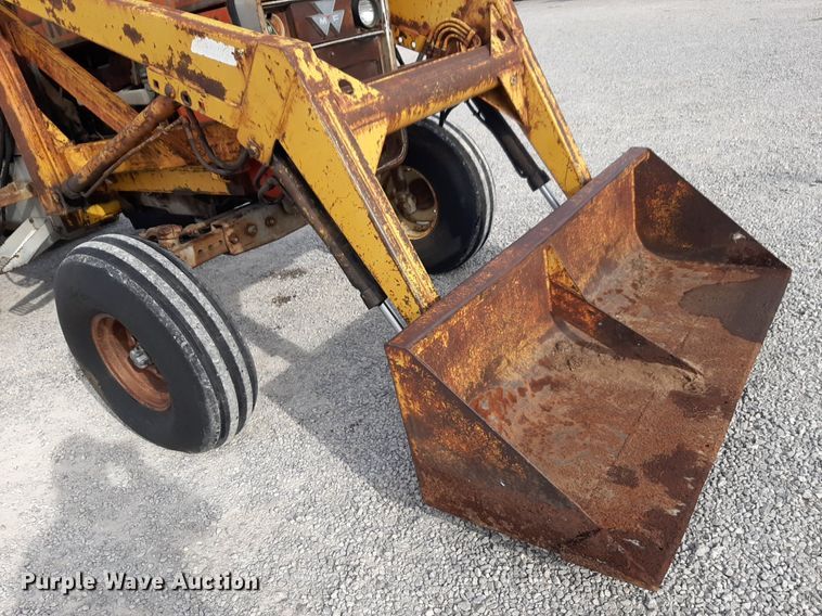 image for item LY9018 1973 Massey Ferguson 1105 tractor