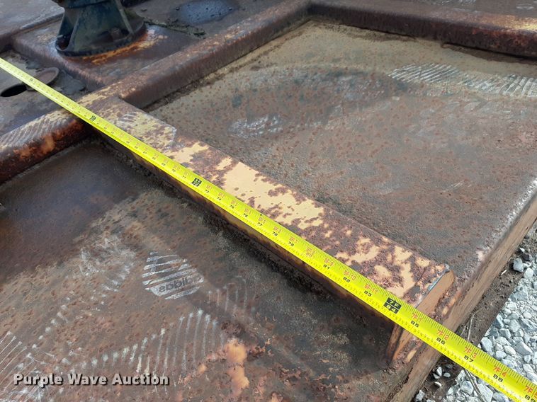 image for item LY9018 1973 Massey Ferguson 1105 tractor