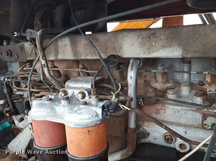 image for item LY9018 1973 Massey Ferguson 1105 tractor