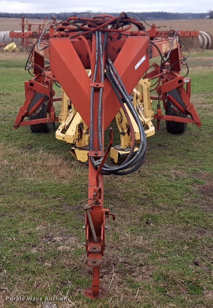 image for item LY9021 New Holland 216 hay rake