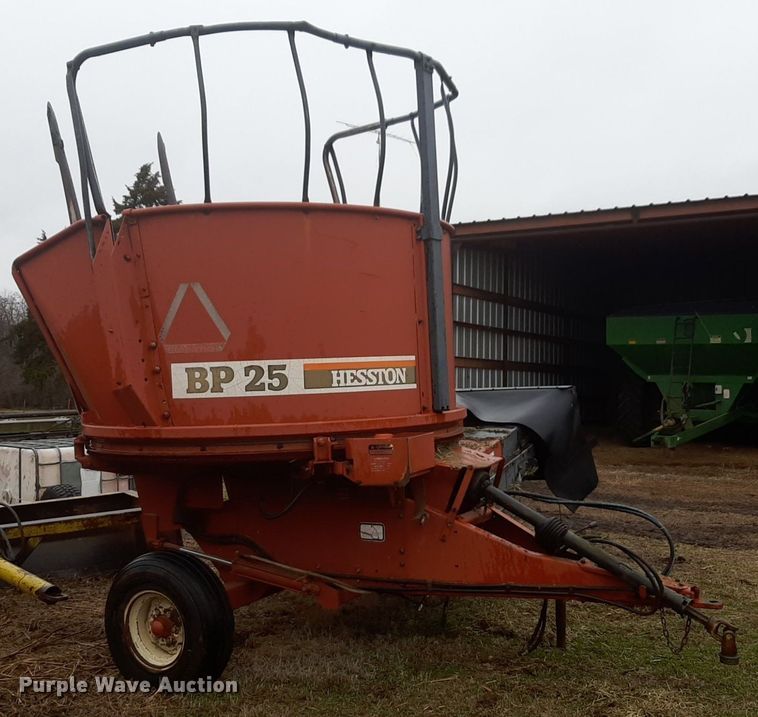 image for item LY9027 Hesston BP25 bale processor