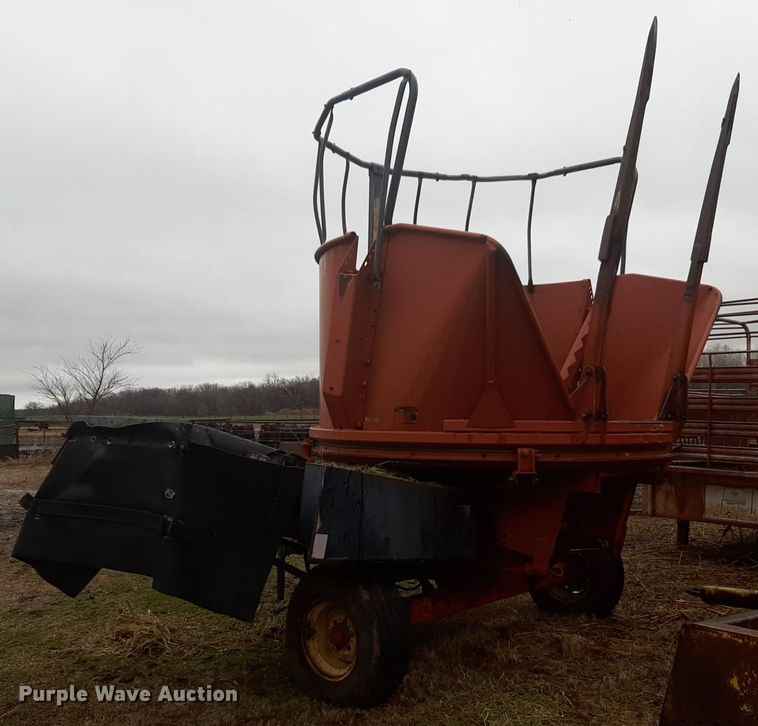 image for item LY9027 Hesston BP25 bale processor