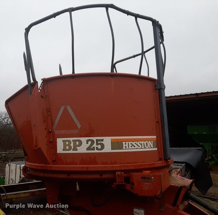 image for item LY9027 Hesston BP25 bale processor