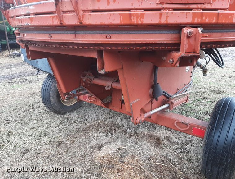 image for item LY9027 Hesston BP25 bale processor