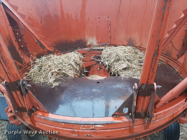 image for item LY9027 Hesston BP25 bale processor