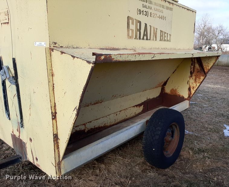 image for item LY9030 1993 Grain Belt 6P livestock feeder