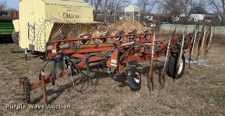 image for item LY9031 Hesston hay rake