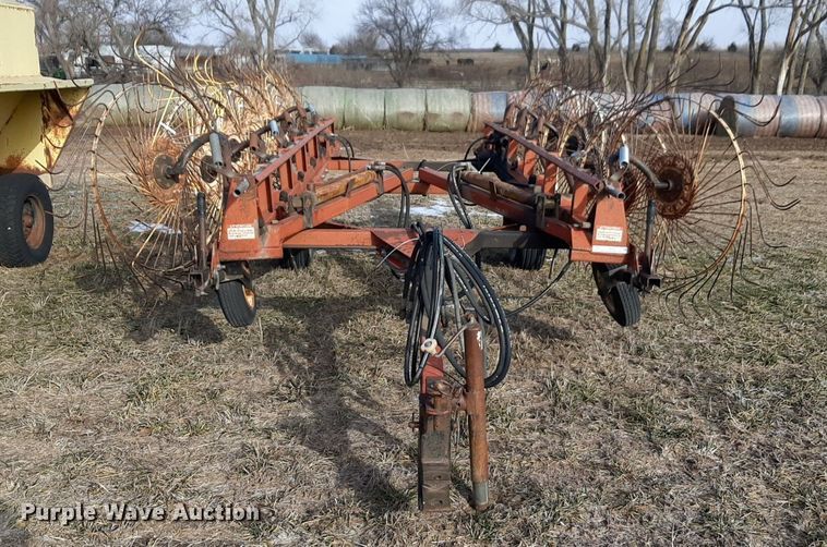 image for item LY9031 Hesston hay rake