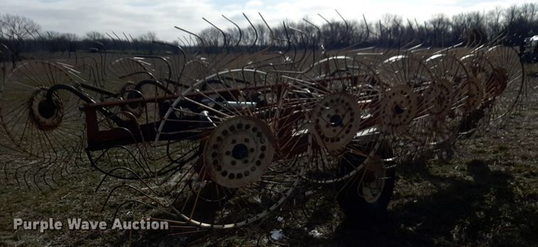 image for item LY9031 Hesston hay rake
