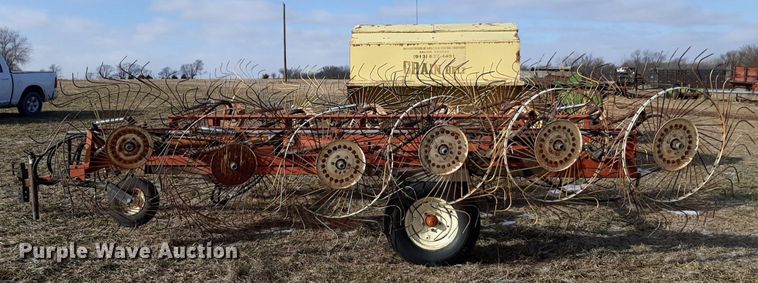 image for item LY9031 Hesston hay rake