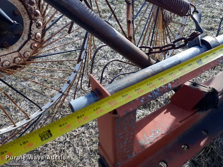 image for item LY9031 Hesston hay rake