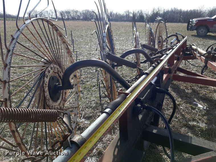 image for item LY9031 Hesston hay rake