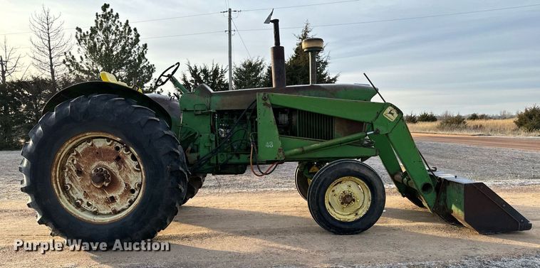 image for item NI9707 1963 John Deere 4010 tractor