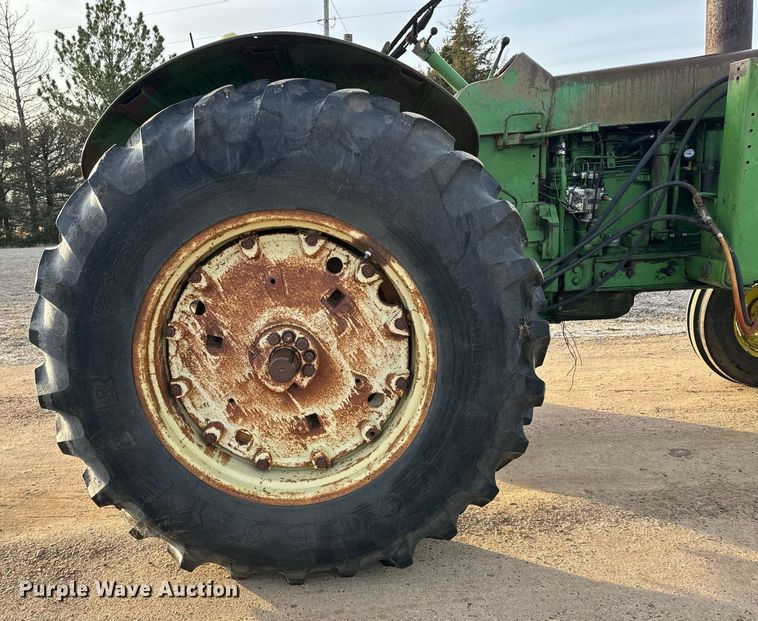 image for item NI9707 1963 John Deere 4010 tractor