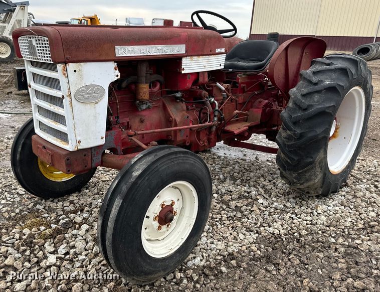 image for item NM9221 International Harvester 340 tractor