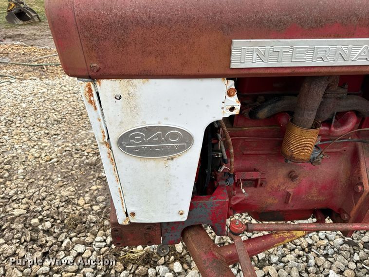 image for item NM9221 International Harvester 340 tractor
