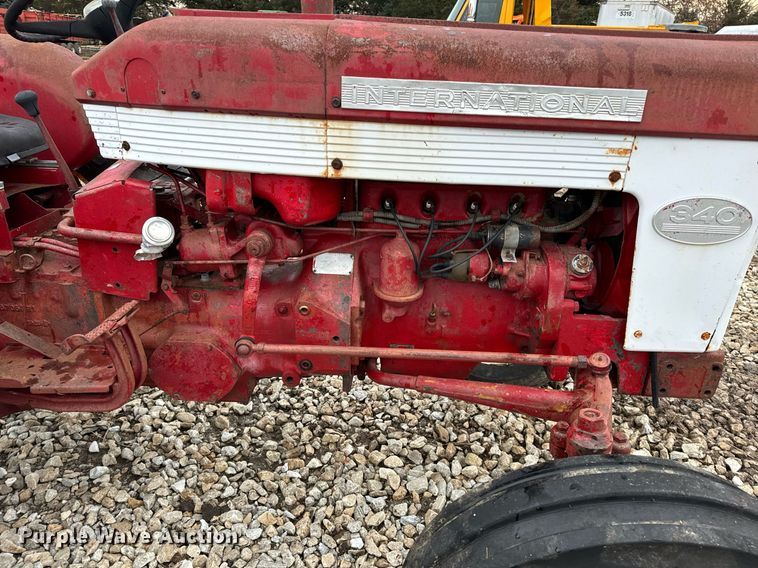 image for item NM9221 International Harvester 340 tractor
