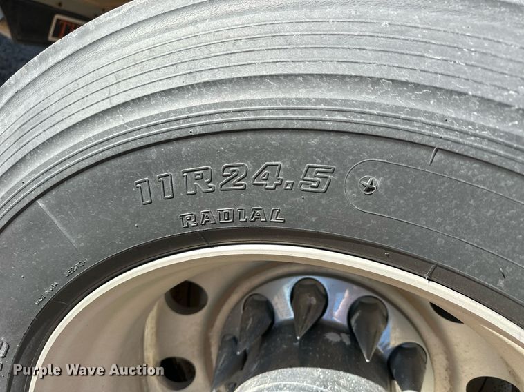 image for item NS9155 2014 Timpte Super Hopper grain trailer