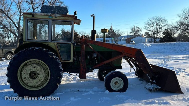 image for item NS9162 1963 John Deere 4010 tractor