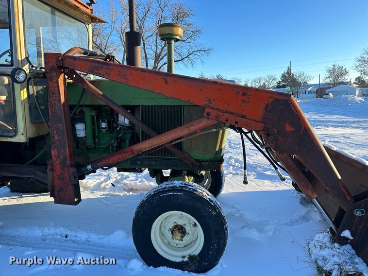 image for item NS9162 1963 John Deere 4010 tractor