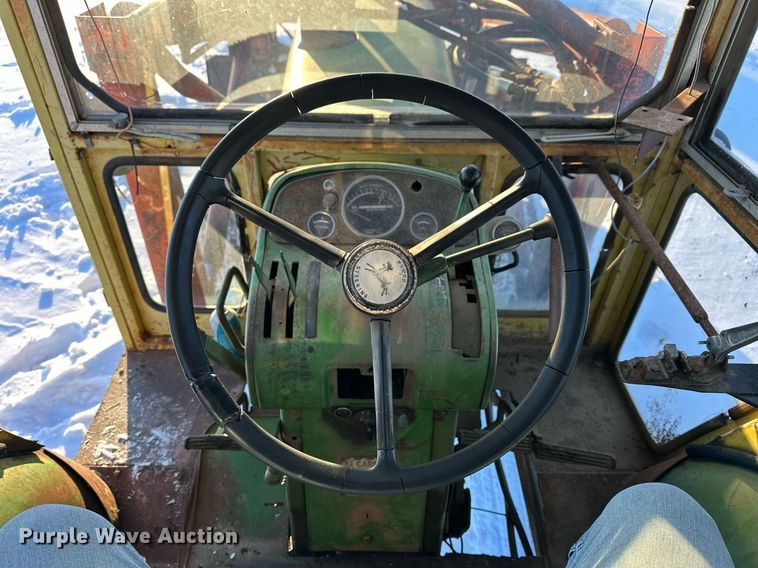 image for item NS9162 1963 John Deere 4010 tractor