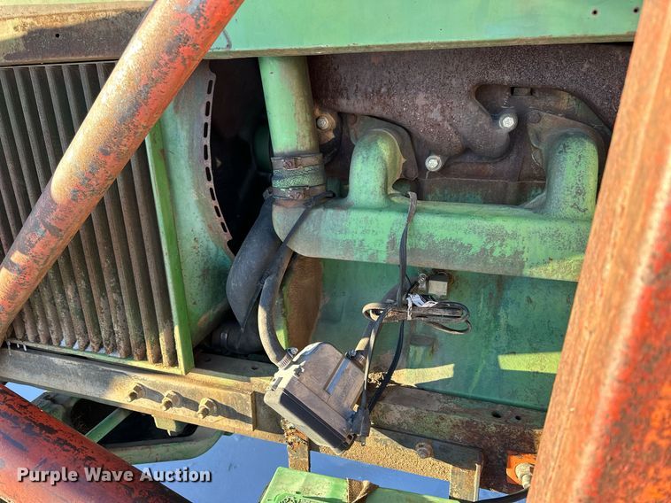 image for item NS9162 1963 John Deere 4010 tractor