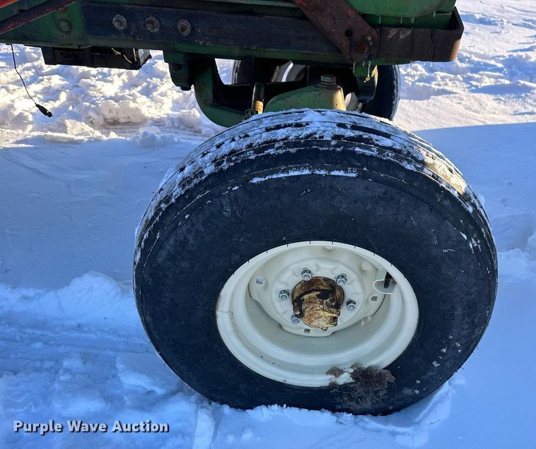 image for item NS9162 1963 John Deere 4010 tractor