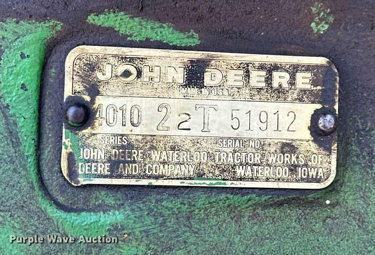 image for item NS9162 1963 John Deere 4010 tractor