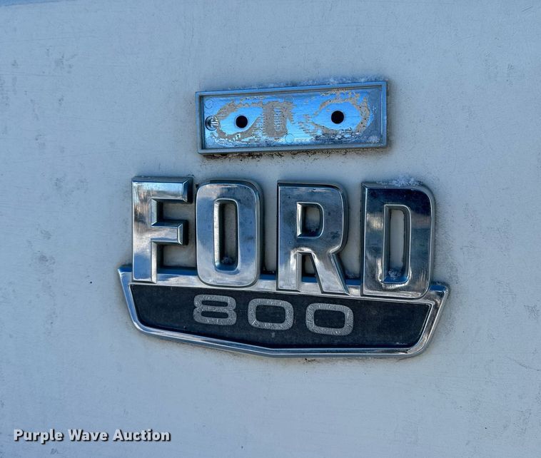 image for item NS9164 1979 Ford 800 feed delivery truck