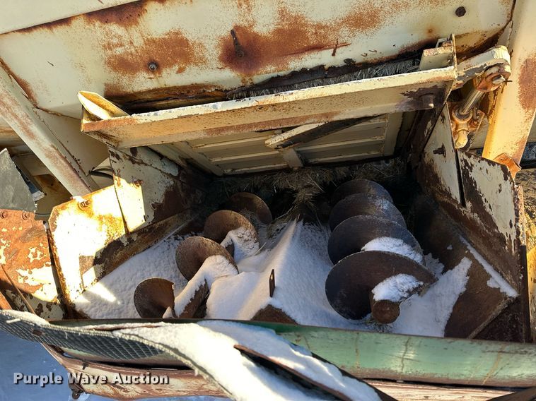 image for item NS9164 1979 Ford 800 feed delivery truck