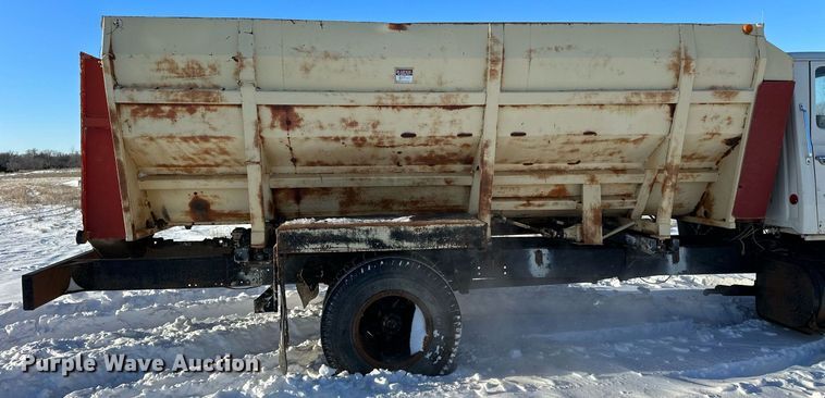 image for item NS9164 1979 Ford 800 feed delivery truck